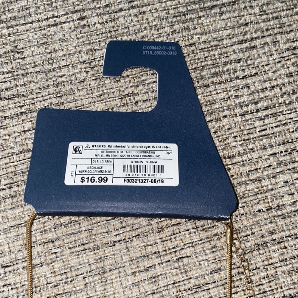 NWT Universal Thread Pink & Gold Triangle Necklace - Picture 6 of 6